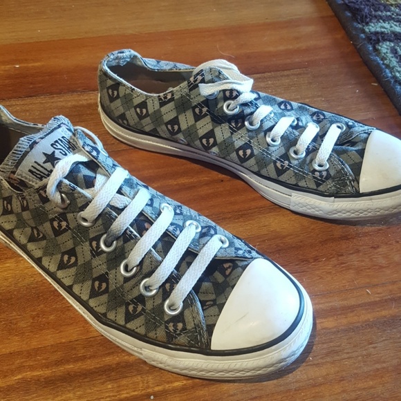 converse broken heart